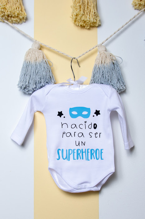 Body o Camiseta solidaria Superhéroe