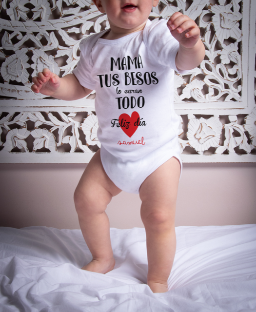 Body o Camiseta personalizada Mamá tus besos