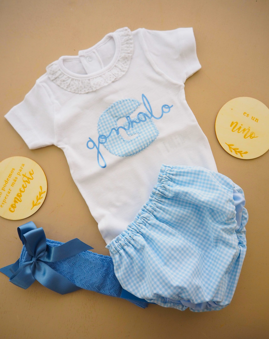 Conjunto dos piezas body + cubrepañal/short/bragafalda Personalizado Letra Cruzada - Imagen 3
