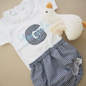 Conjunto dos piezas body + cubrepañal/short/bragafalda Personalizado Letra Cruzada