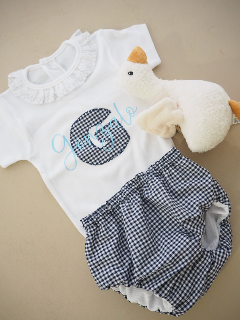 Conjunto dos piezas body + cubrepañal/short/bragafalda Personalizado Letra Cruzada
