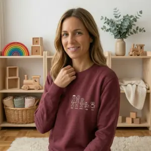 SUDADERA “FAMILY” PERSONALIZADA (Miembros + Nombres + Mascotas)