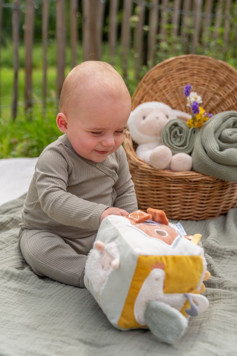 Cubo blandito de actividades Pequeña Granja Little Dutch - Imagen 6