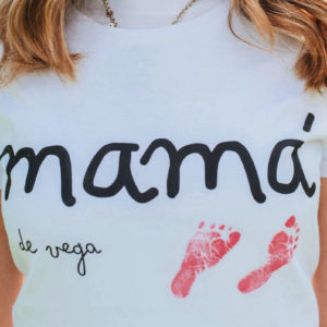 Camiseta Personalizada Papá / Mamá Mano o Pie Real
