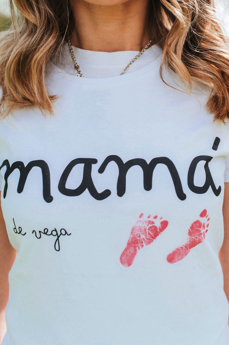 Camiseta Personalizada Papá / Mamá Mano o Pie Real