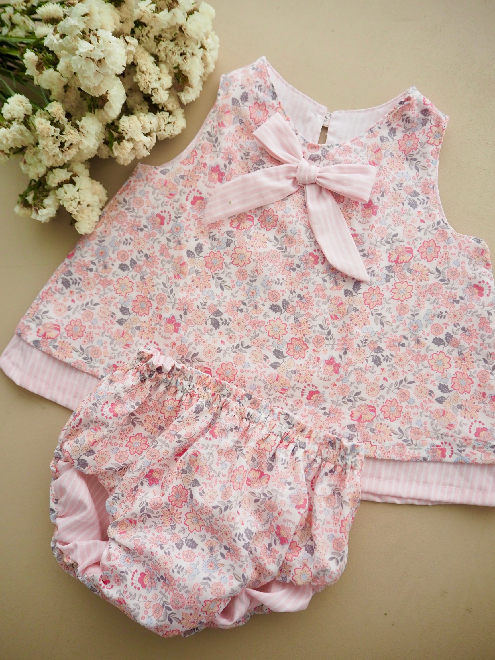 Conjunto jesusito + cubrepañal reversible - Imagen 2