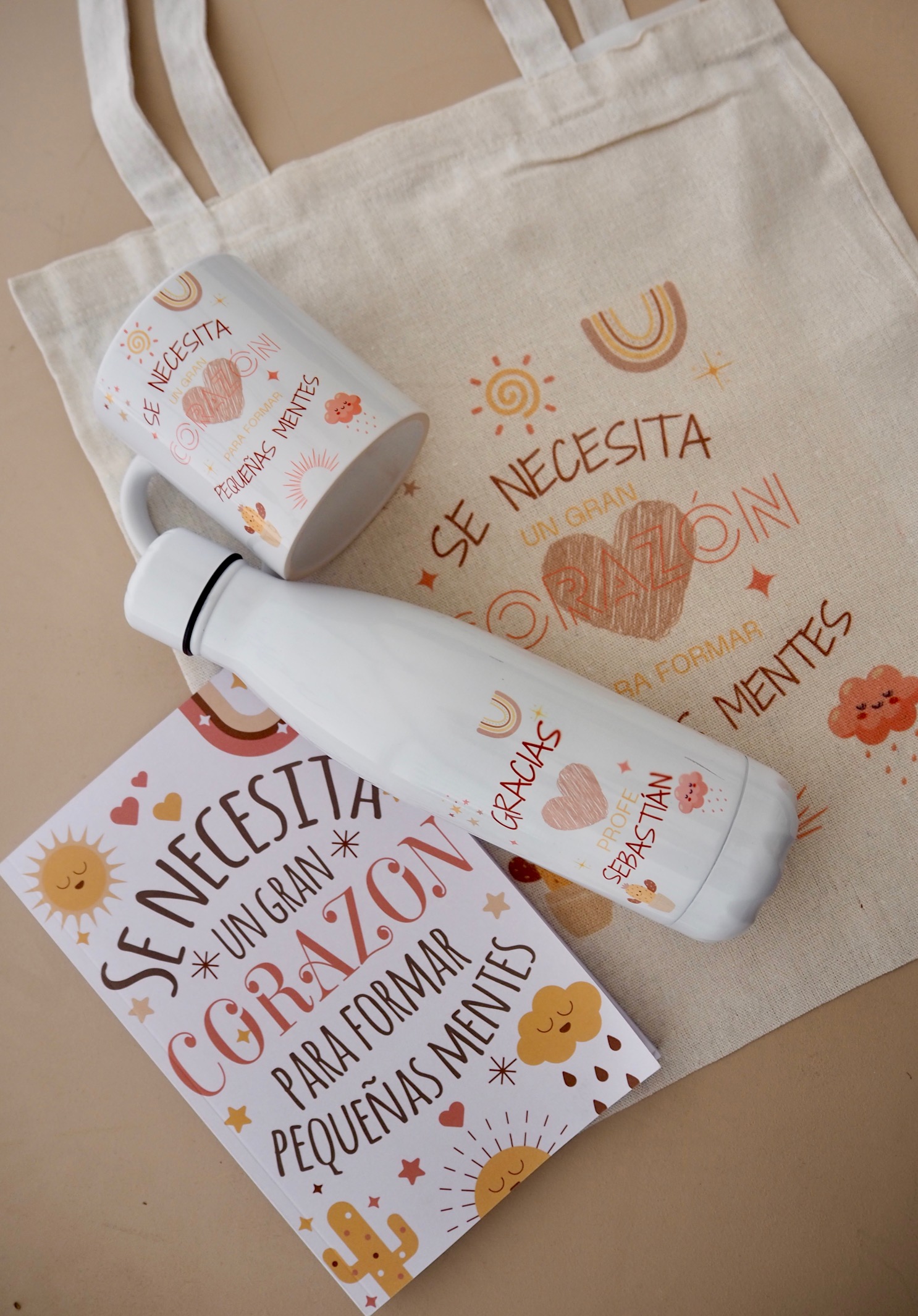Pack Profe Personalizado (Tote Bag + Taza + Botella+ Libreta)