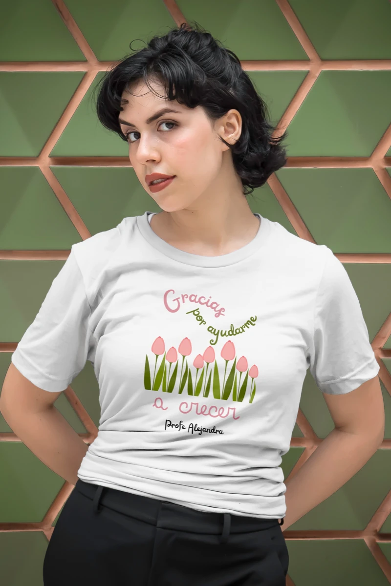 Camiseta personalizada Profe ayuda a crecer