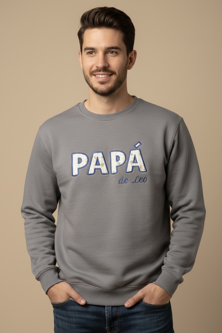 Sudadera Personalizada “Papá/Mamá” | Aplique de Tela + Nombre - Imagen 2