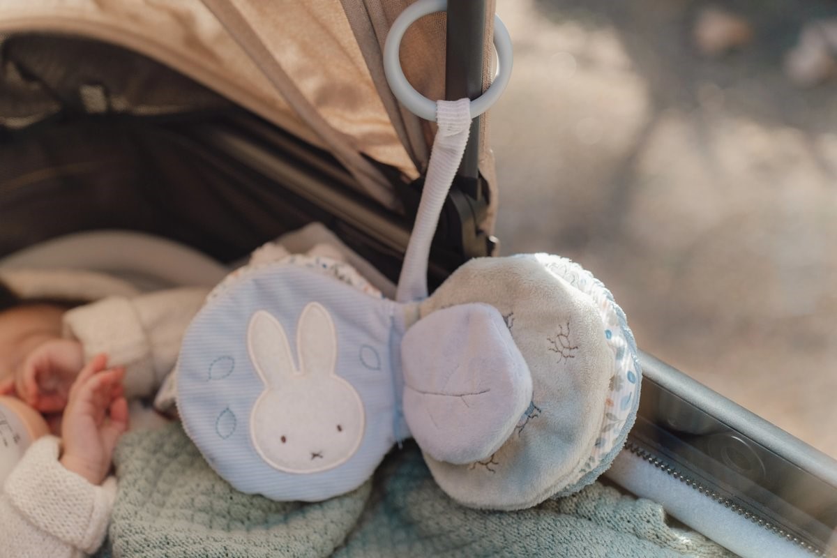 Librito Blando Actividades Anilla Miffy Leaves Little Dutch - Imagen 7