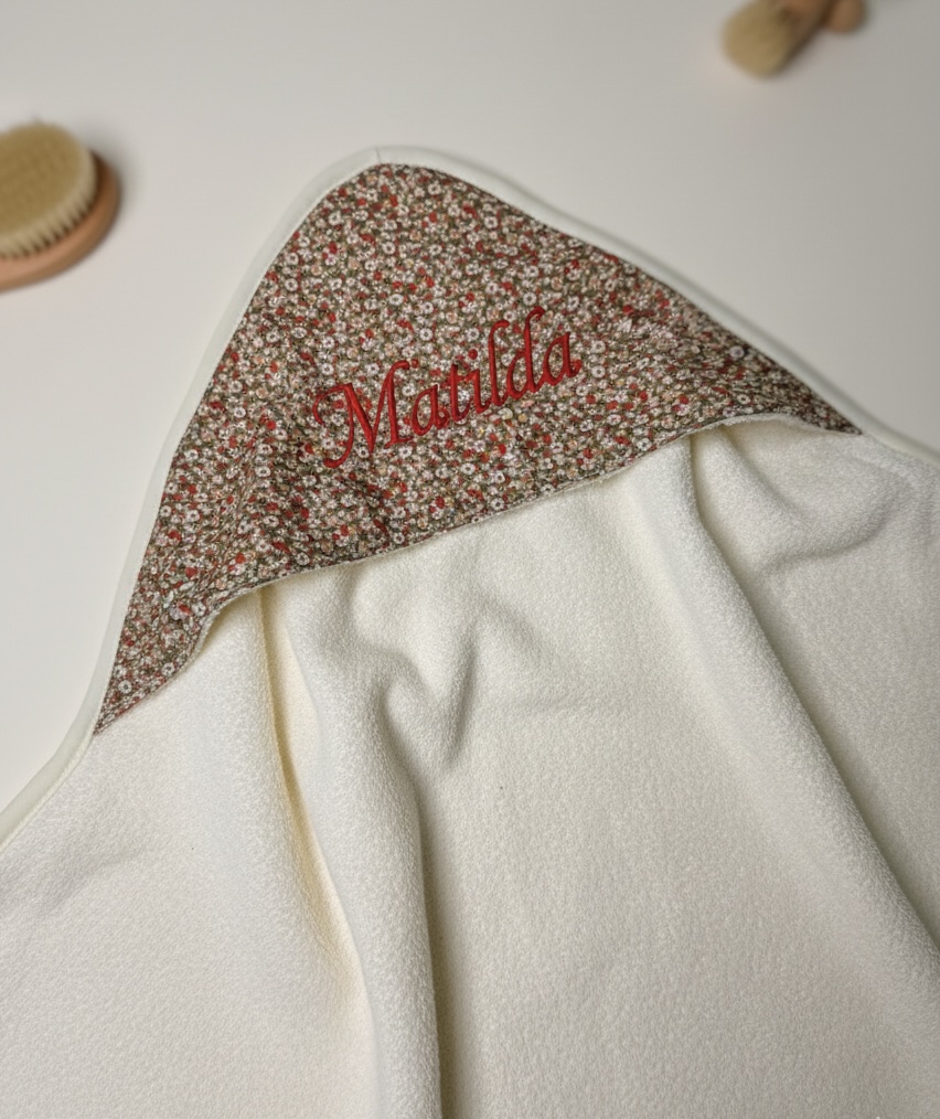 Capa de Baño Bebé Personalizable · Colección Amandé
