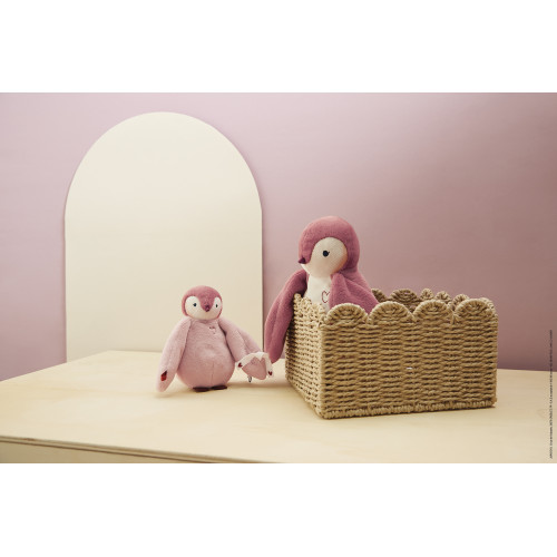 Peluches Pingüino Abrazando Rosa - Imagen 3