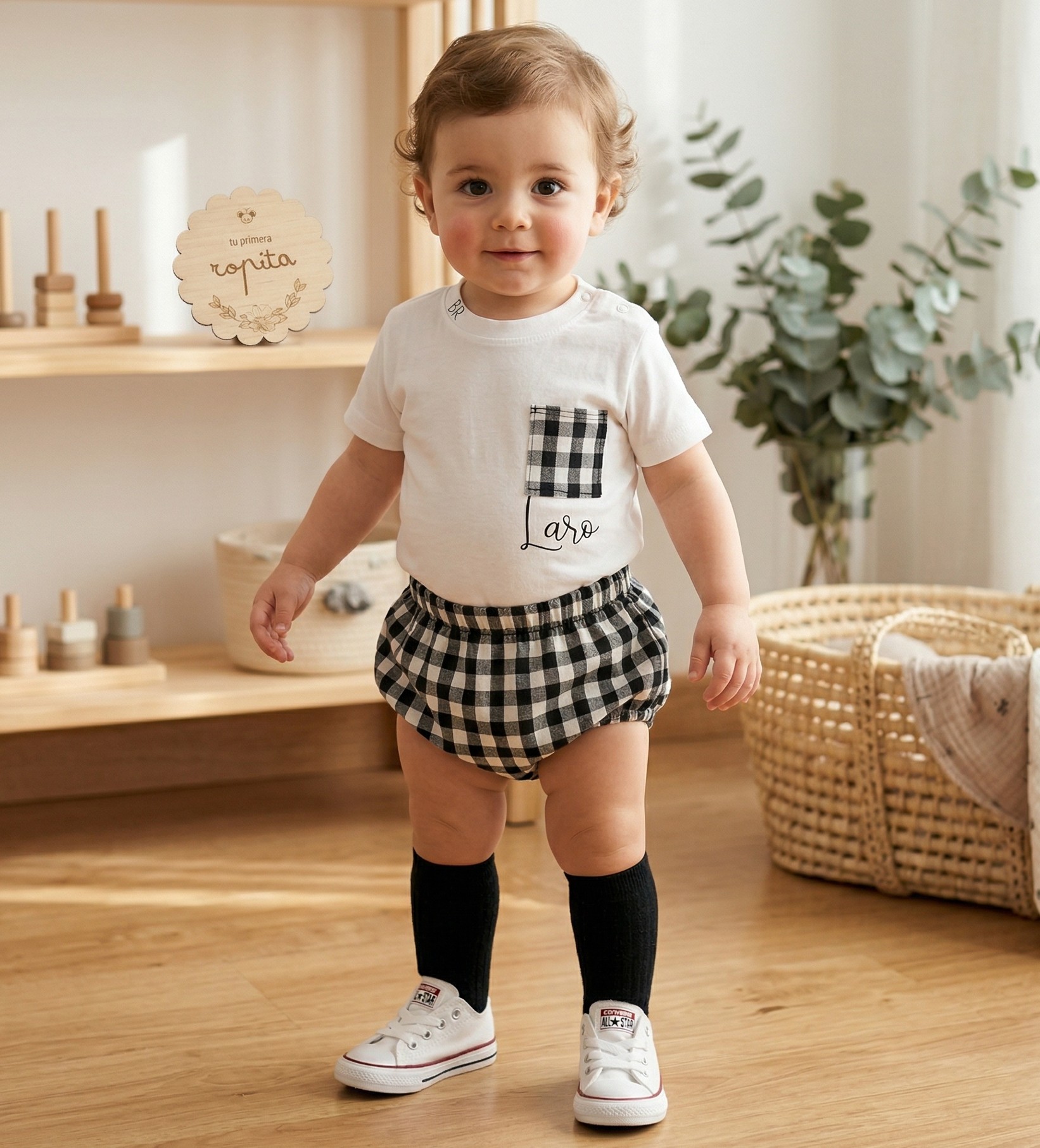 Conjunto 2 Piezas | Camiseta con Bolsillo + Cubrepañal Personalizado (0–8 años)